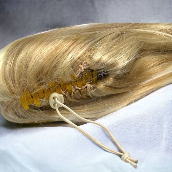 Strawberry Blonde, Golden Blonde l Long & Layered l Ponytail Clip l 20” New